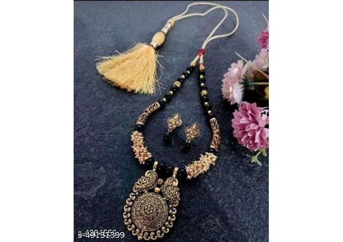 Silk thread Pendent Necklace and Earing 15