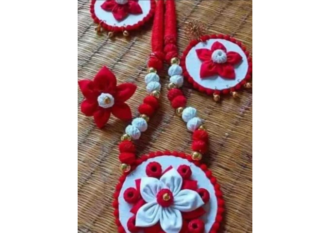 Shri Bhagwati Hand Made Jewelry Set 9