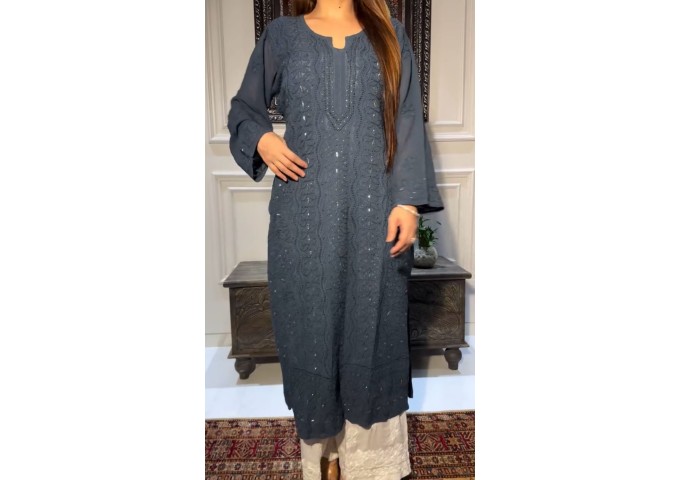 LFH BE DN 336 TRENDING KURTA PLAZZO SET WITH  EMBROIDERY AND FOIL THREAD WORK