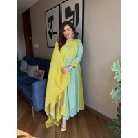 SINDHU  Festival Special Pure Mul Chanderi With Jequard Wiving Lagadi Duppata  & Pent Suit Set