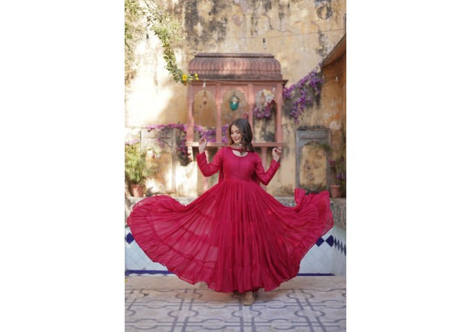 WOMEN'S FULLY FLAIR GOWN MADE WITH STAR GEORGETTE FABRICS WITH DUPATTA RED