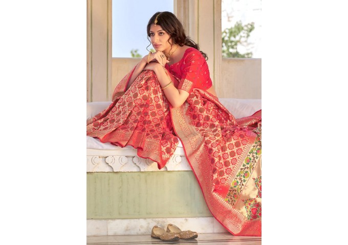 Bandhani with Paithaini Pallu Pure Silk Handloom Saree Red 2