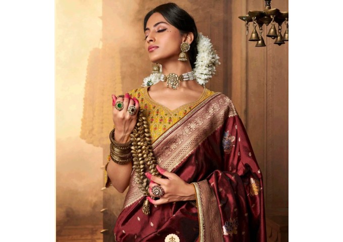 Kira Kiki Silk Pure Silk Weaving Saree Maroon